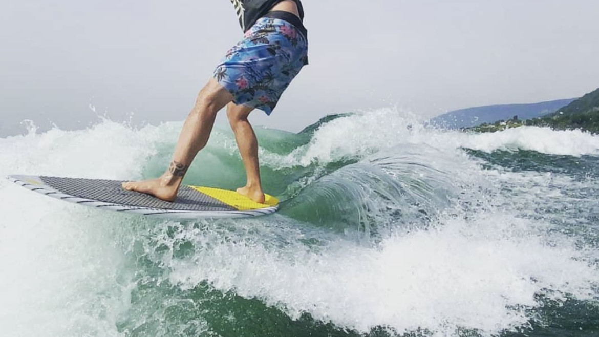 Pratiquez le wakesurf